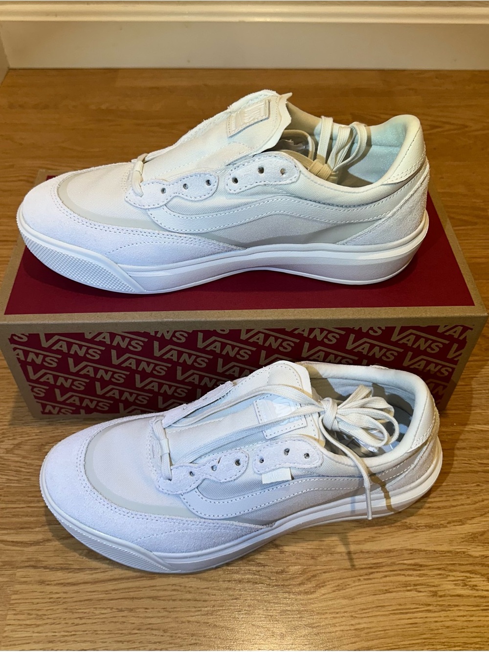Vans UltraRange 2.0 SE Marshmallow White Cream Mens 10.5 NIB Brand New